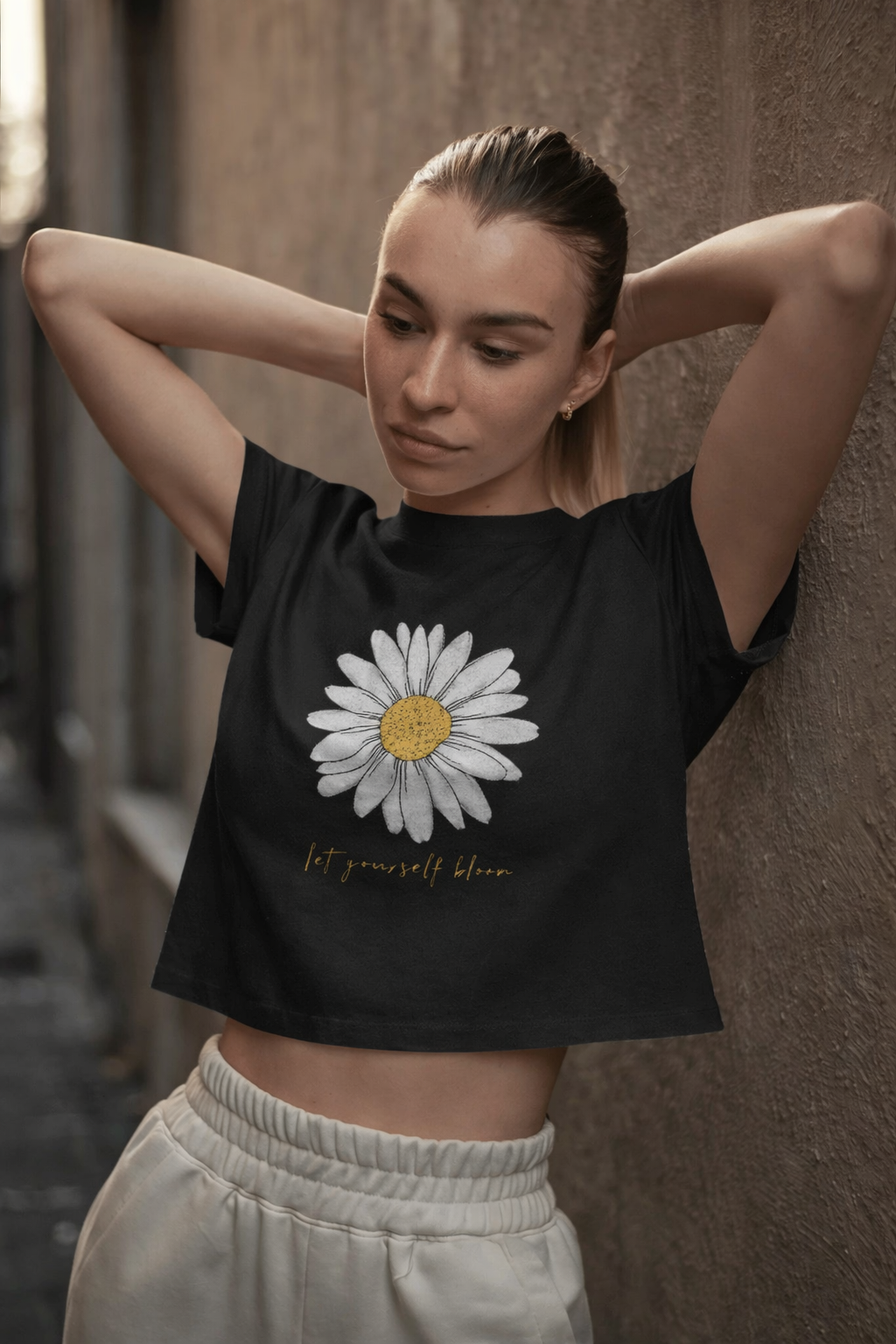 Bloom Soft Daisy Crop Top – Minimal Aesthetic Wear